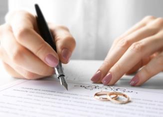 Thủ tục công chứng văn bản thoả thuận tài sản vợ chồng